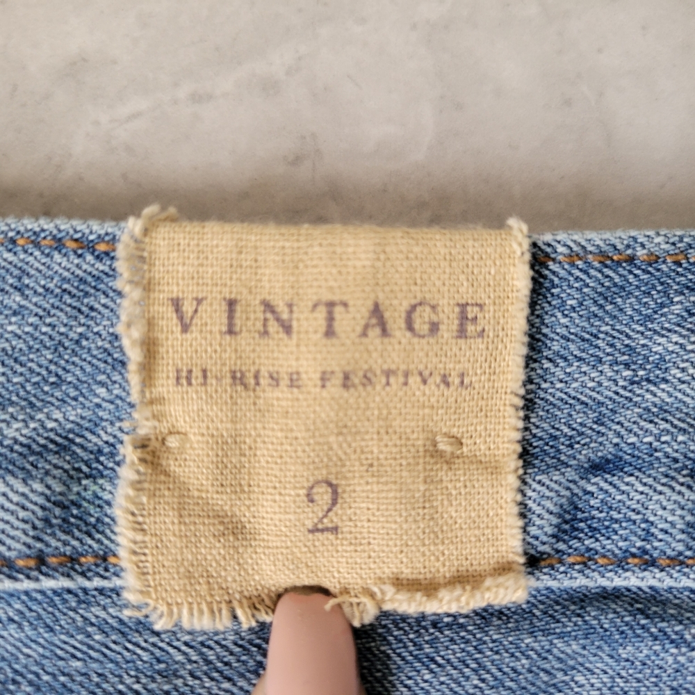 American Eagle Outfitters Hi-Rise Vintage denim shorts - Picture 3 of 9